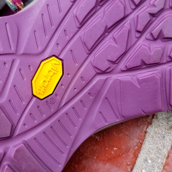 Chaco | Strappy Hiking Sandals W/Toe Loop - Picture 9 of 12